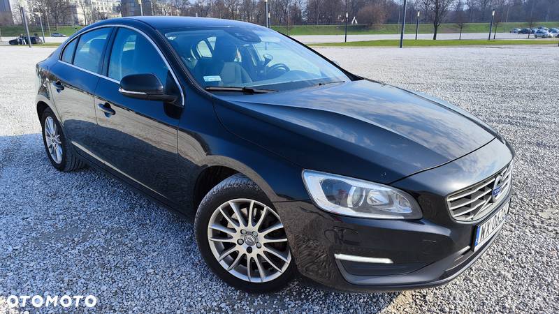 Volvo S60 T5 Drive-E Momentum - 1