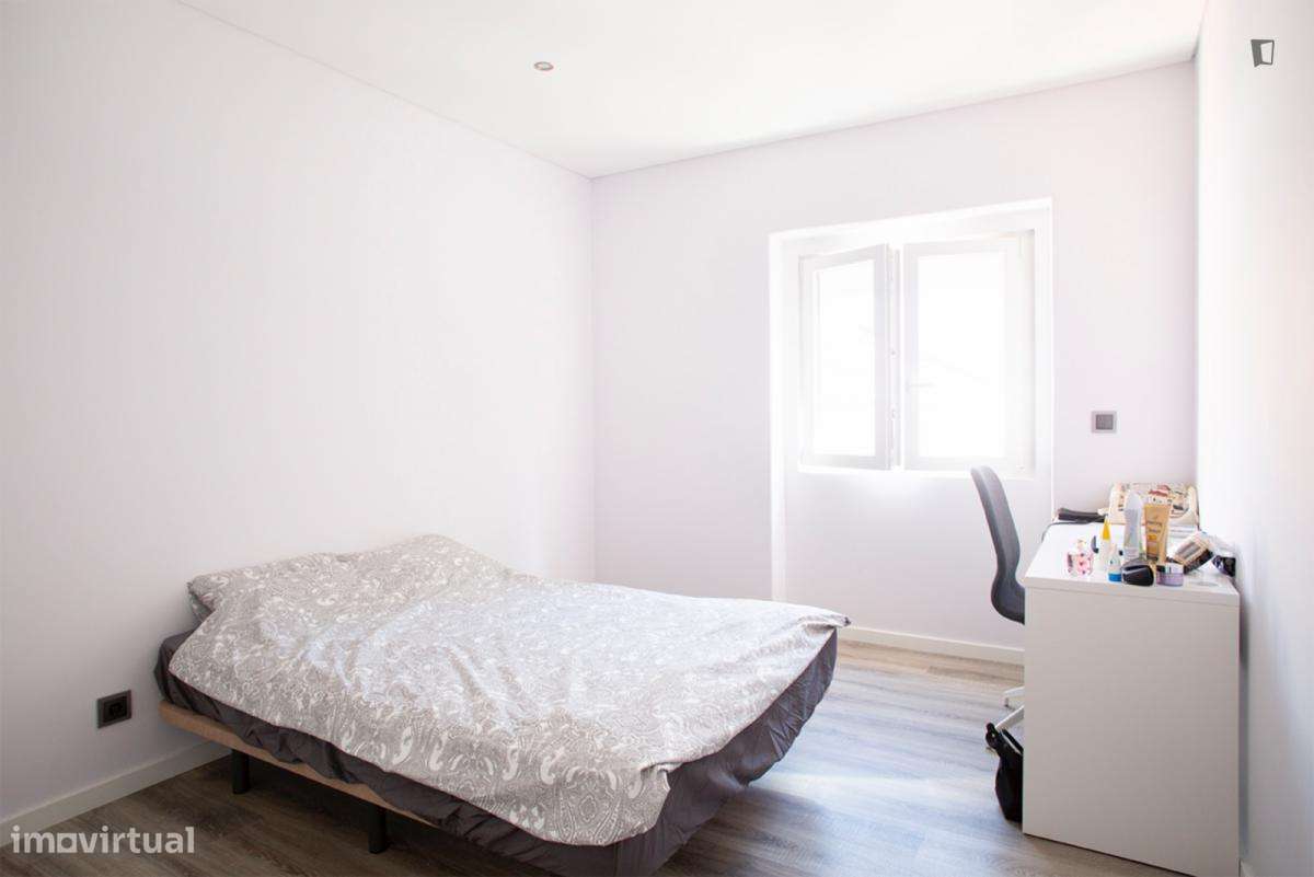 Quarto - localizado em Alvalade Lisbon - Grande imagem: 5/10