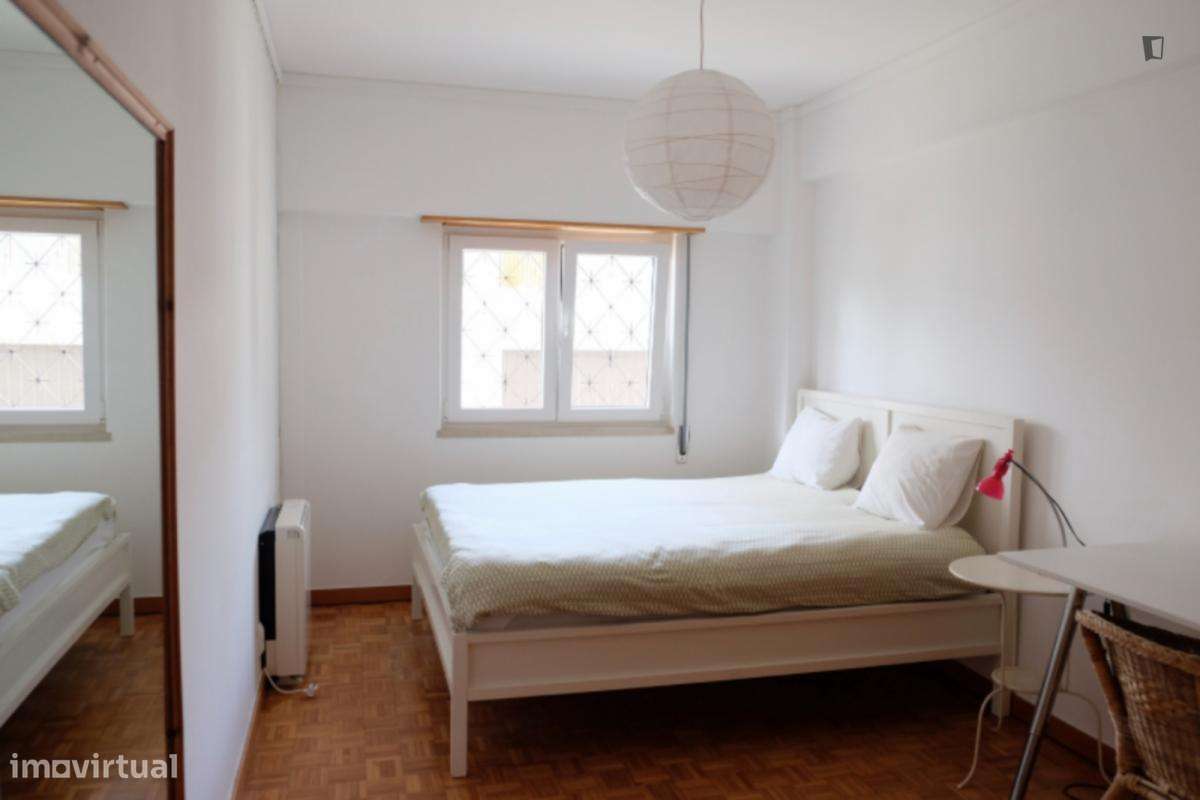 Quarto - localizado em Carcavelos Lisbon - Grande imagem: 4/10