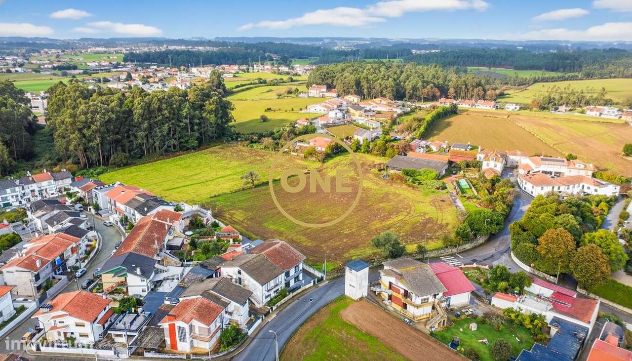 Quinta com 1.9 Hectares no Castêlo da Maia-8