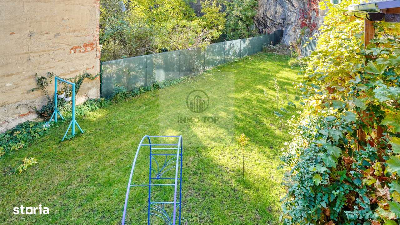 Închiriez casă în Centrul Brasovului/ curte privata - Imagine principală: 2/19