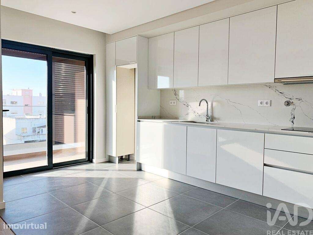 Apartamento T2 em Montenegro de 110,00 m2 - Grande imagem: 4/16