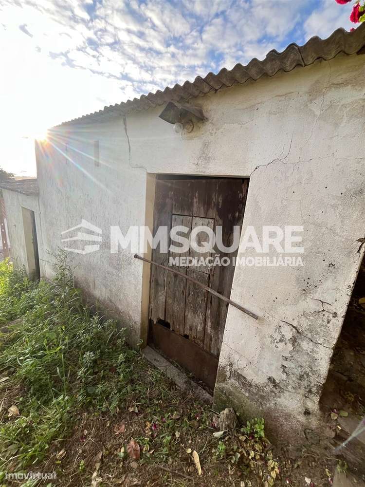 Moradia T3 inserida na zona histórica de Ourique-9