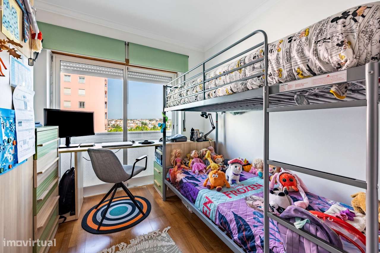 Apartamento T2 em Corroios | Conforto, Acessos e Qualidade de Vida-14