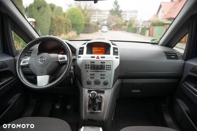 Opel Zafira 1.6 ECOFLEX Family Plus - 28