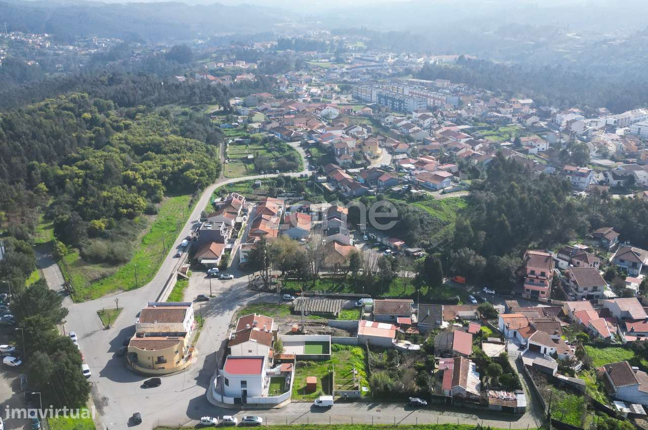 Terreno 330 M2 com Projecto aprovado e licenças em vigor-9