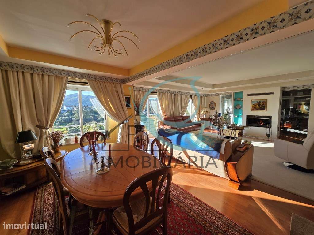 EXCLUSIVO - EXCELENTE APARTAMENTO DUPLEX DE 5 ASSOALHADAS, COM GARA...-4