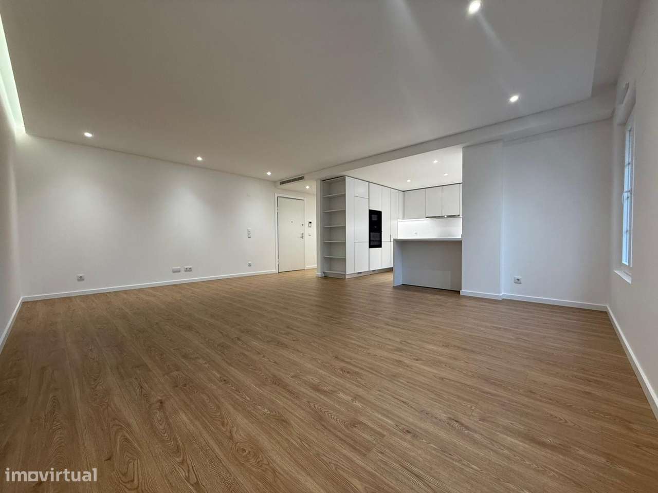 Experimente Luxo e Conforto: Espetacular Apartamento Novo com Acabamen - Grande imagem: 4/24