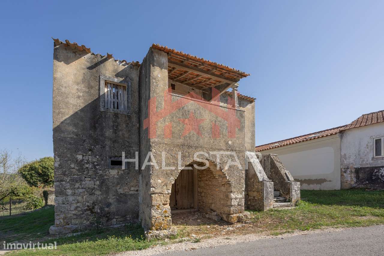 Moradia para Restaurar / Poço / Santa Catarina da Serra - Grande imagem: 2/23