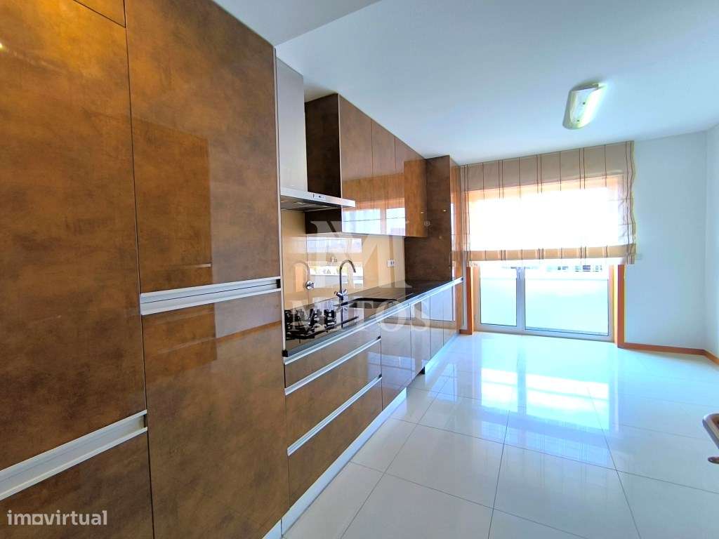 Apartamento T3 + Anexo T0 com terraço para venda em Braga - Grande imagem: 5/34