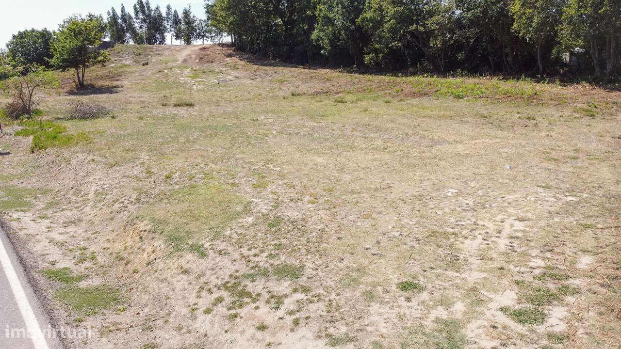 Terreno com 7330 m2 com viabilidade de construção para 5 moradias unif - Grande imagem: 5/19