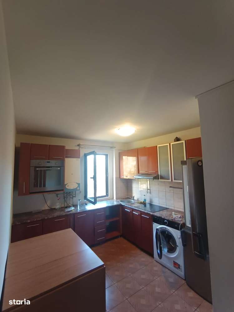 Apartament cu 2 camere, semidecomandat - Podul de Piatră-9
