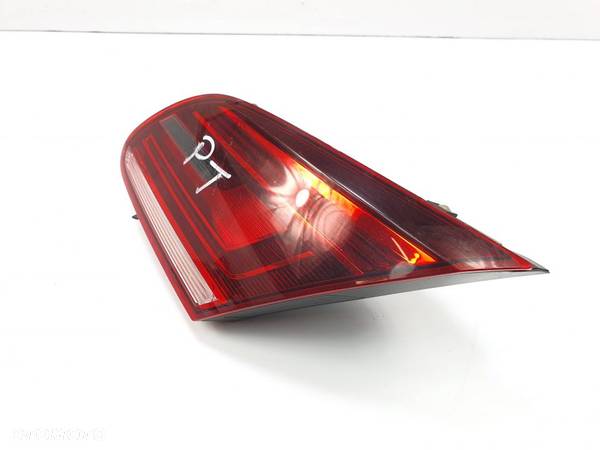 LAMPA W KLAPE PRAWA VOLKSWAGEN PASSAT CC 3C8945308R - 4