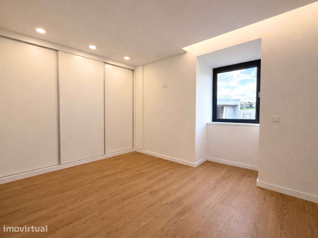 Moradia T3 com Terraço Panorâmico e Jardim-20