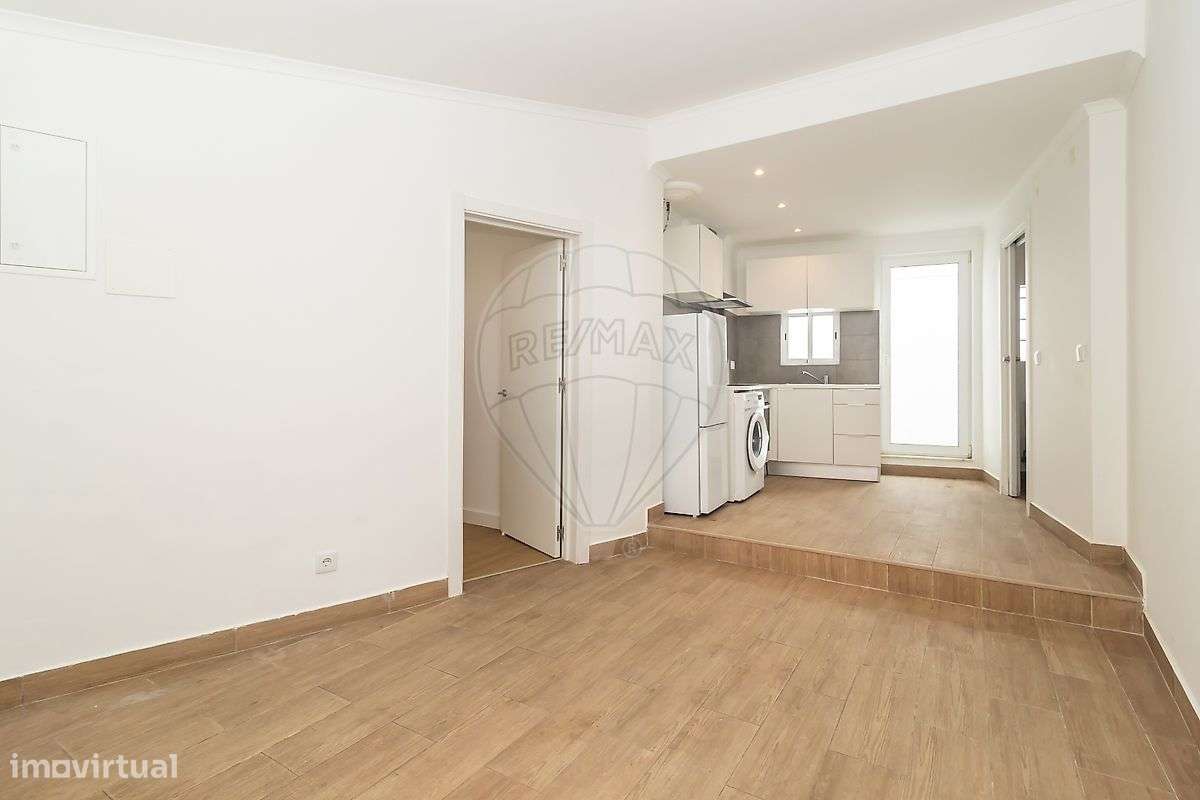 Moradia T1 para venda - Grande imagem: 2/14