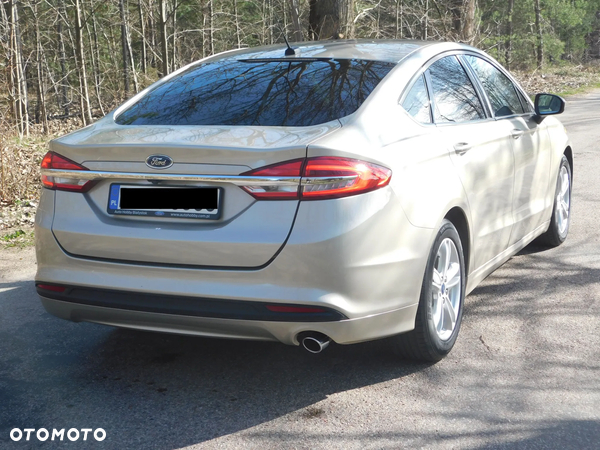 Ford Fusion - 6