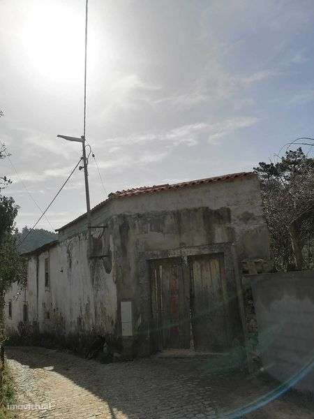 Quintinha para reconstruir no parque das serras do Porto - Grande imagem: 4/11