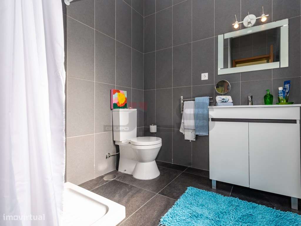 Moradia V4 Isolada com 3 Suites - São Vicente Ferreira, Ponta Delga...-27