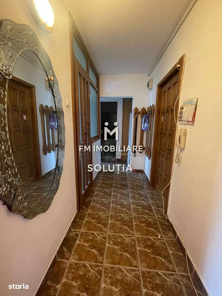 Apartament 2 camere decomandat - garaj - etaj 3 - Păltinișului-4