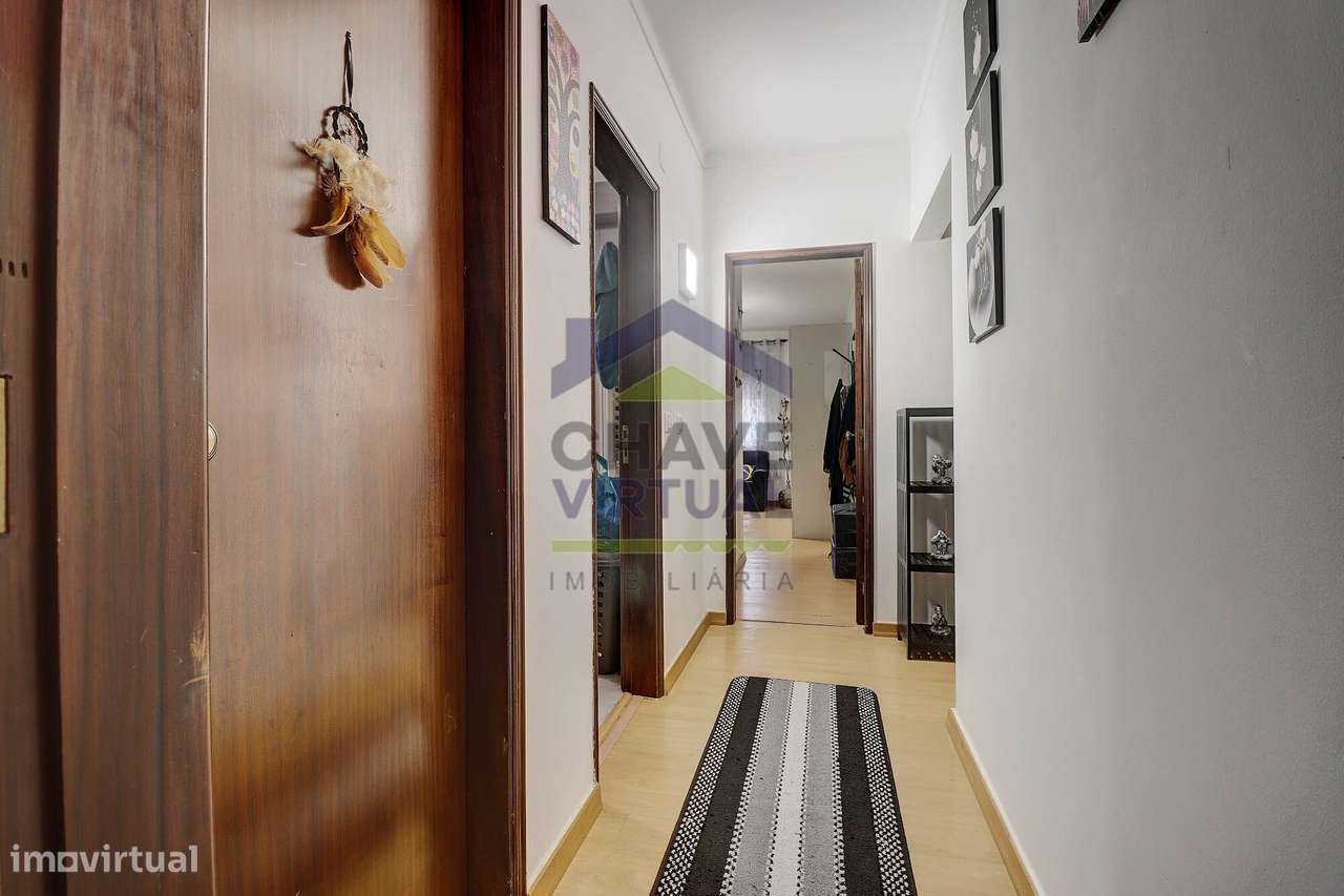 Apartamento T3 com Sótão Amplo - Centro Bombarral-34