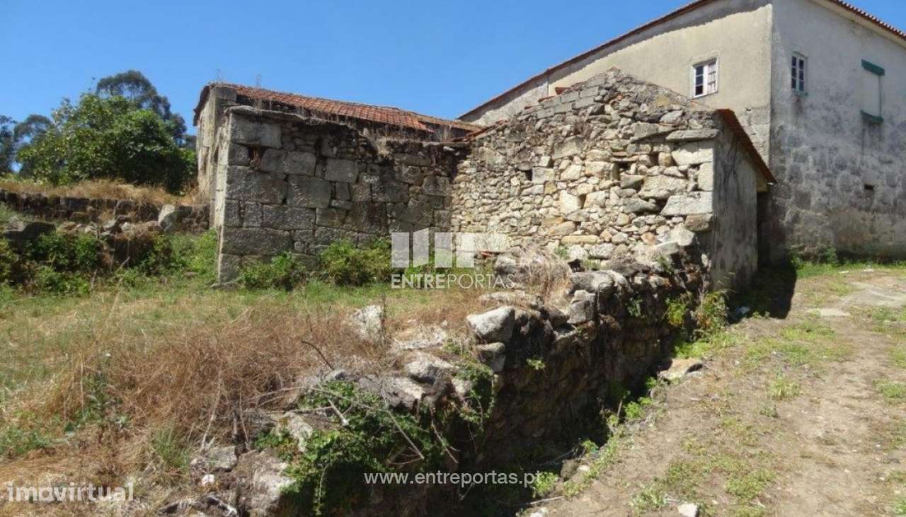 Venda de Moradia V3 para restauro, Gondifelos, Vila Nova de Famalicão - Grande imagem: 4/6