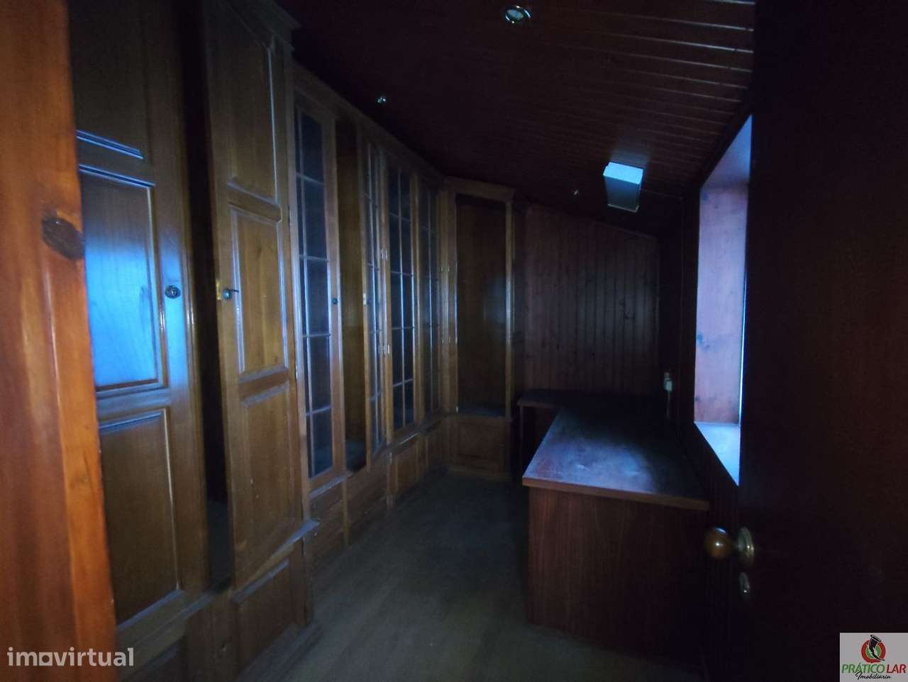 Moradia para restauro no centro na Zona Histórica de Vera Cruz-1