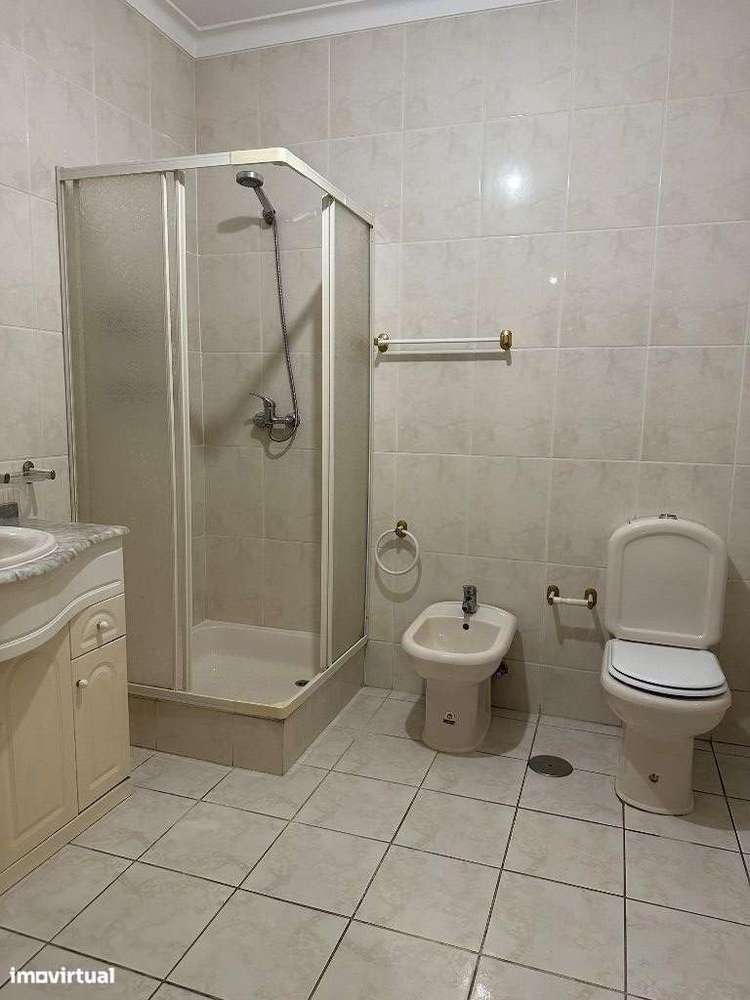 Apartamento T2 com terraço-9