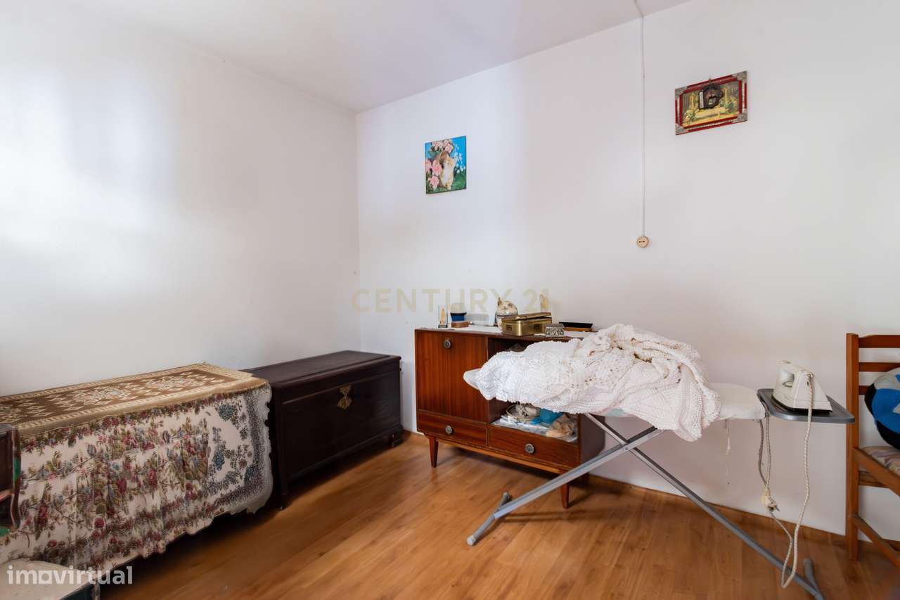 Moradia T3 Térrea Marinha Grande-20