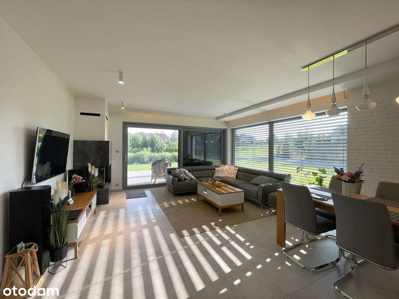 Wyjątkowy dom w doskonałej lokalizacji na działce ok 11 ar-9