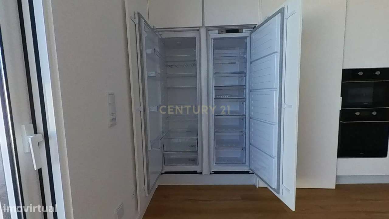 Moradia T5 Nova - Póvoa de Penafirme - Grande imagem: 4/50