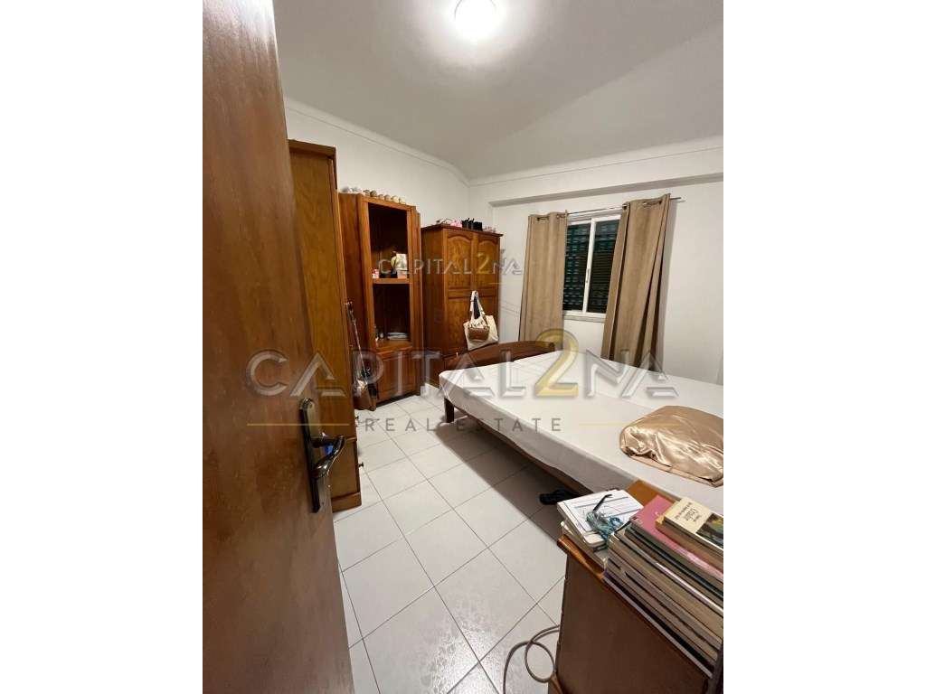 Prédio 4 Apartamentos T3 + Loja e ArmazémPrédio 4 Apartamentos T3 +...-24