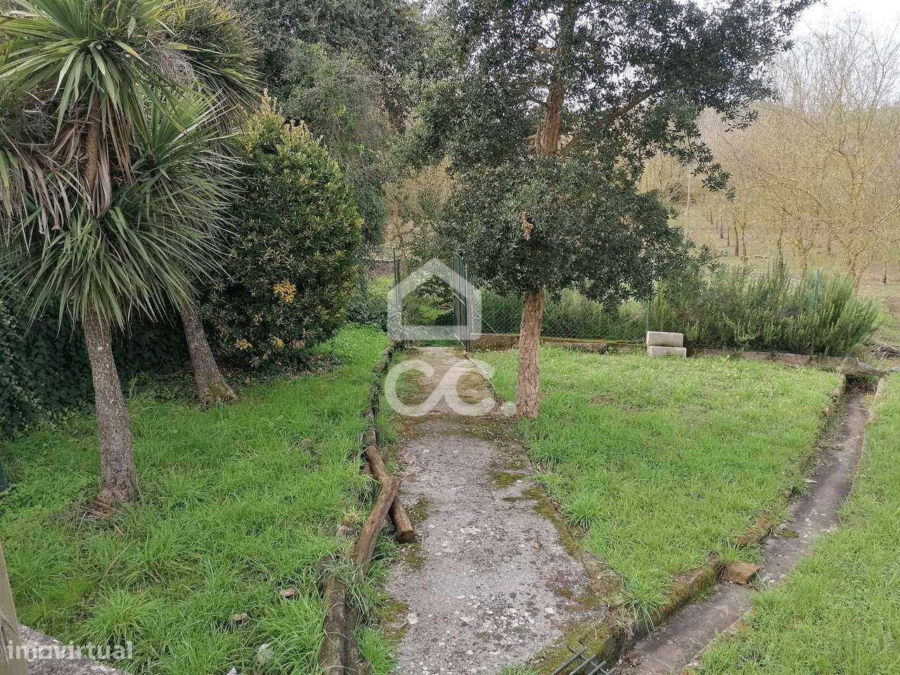 Quintinha de charme com piscina em lote de 7562,60 m² no Cadaval — um-42