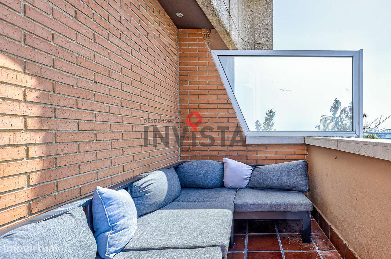 Apartamento renovado no Edificio Planicie-25