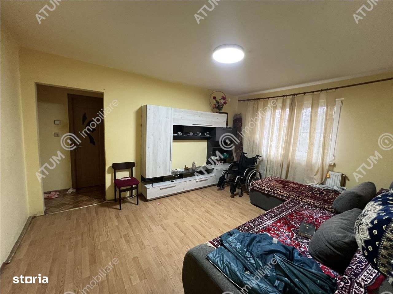 Apartament cu 2 camere si pivnita situat in zona Rahovei din Sibiu-2