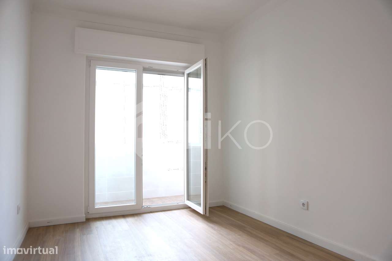 Invista no Seu Futuro: Apartamento T3 em  processo de renovação Total-7