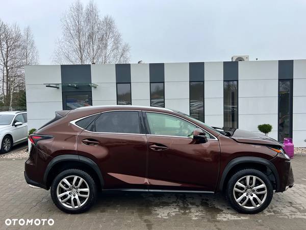 Lexus NX 200t Comfort AWD - 4