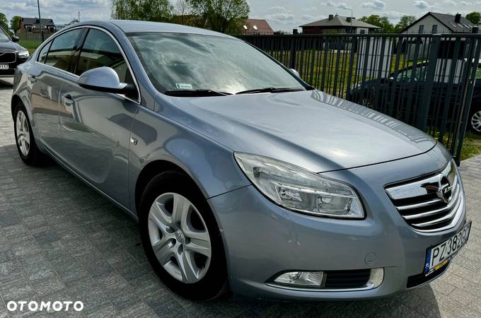 Opel Insignia 1.8 - 1