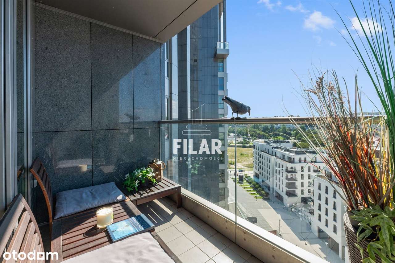 Sea Towers, komfortowe 3 pokoje z balkonem i halą-16