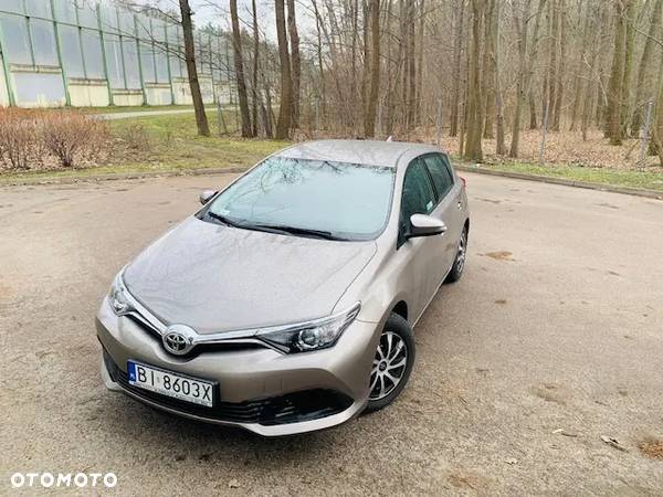 Toyota Auris 1.33 VVT-i Comfort - 12