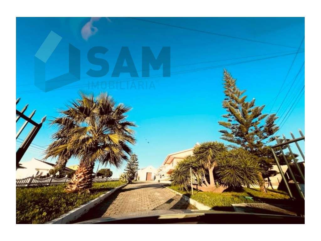 Moradia unifamiliar T3 em Arruda dos Vinhos-5