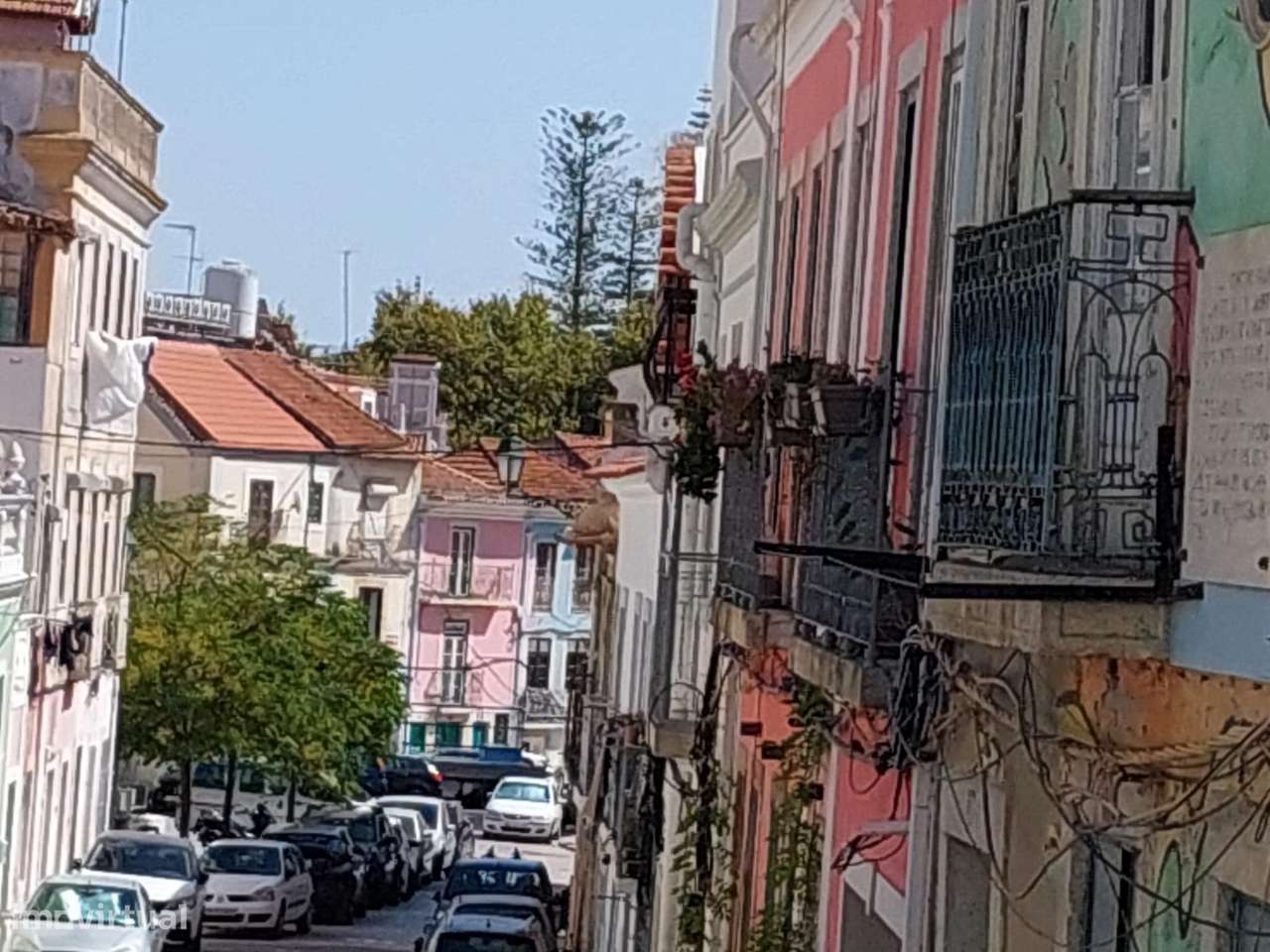 Moradia Térrea com logradouro , na Rua da Brasileira -Baixa de...-23