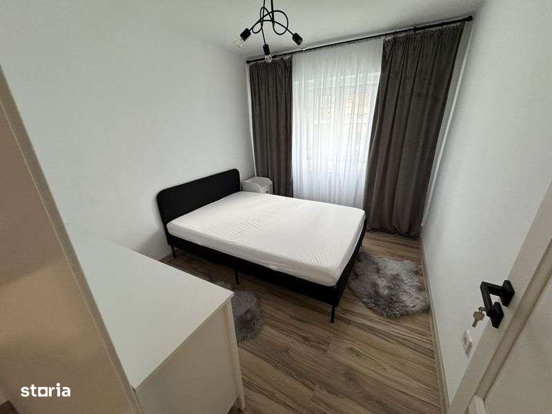 Apartament 3 camere, zona Teatru / Inspectoratul de Jandarmi - Imagine principală: 4/8