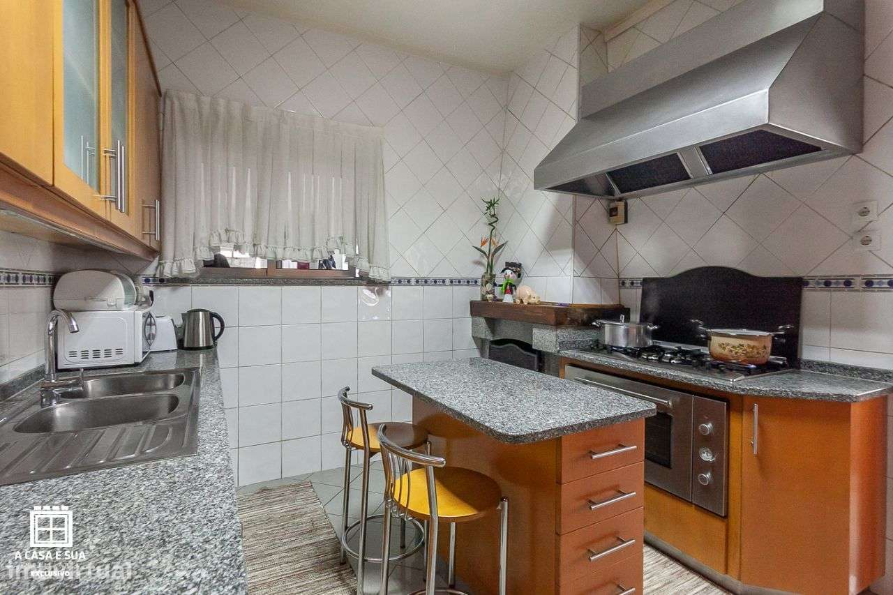 Moradia T2 com comércio em S. João da Madeira - Exclusivo - Grande imagem: 5/45