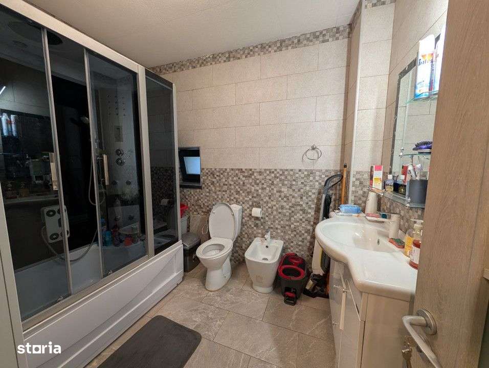 Vila deosebita zona Aviatori, teren 800m - Imagine principală: 4/19