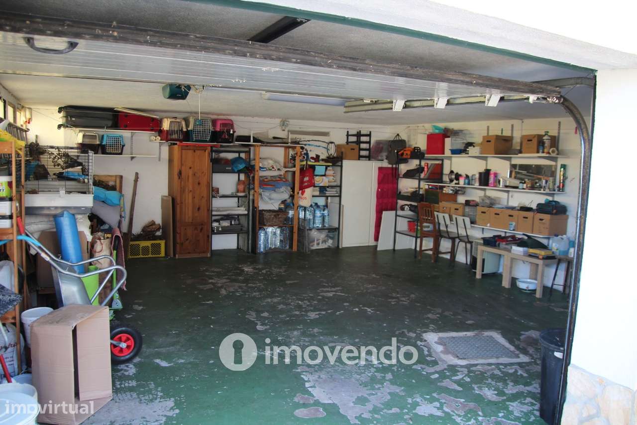 Moradia T3 mais Anexo T1 e Anexo T0 independentes, em Barcarena-57