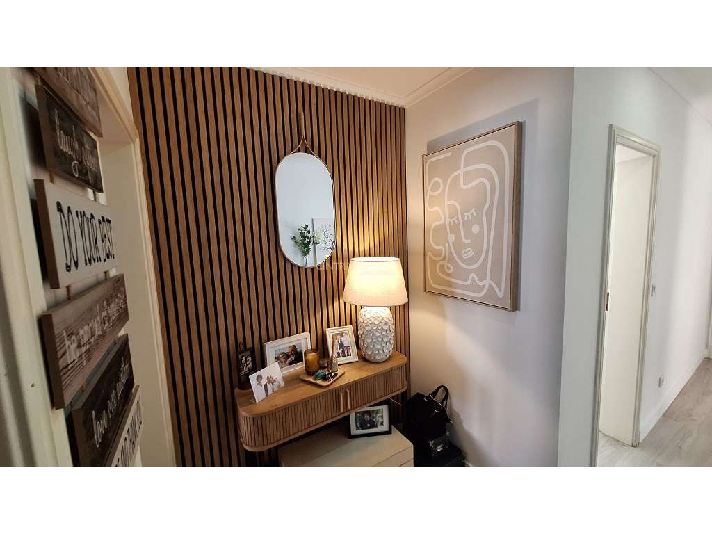 Apartamento T2 Totalmente Remodelado - Portela de Sintra - Grande imagem: 2/20