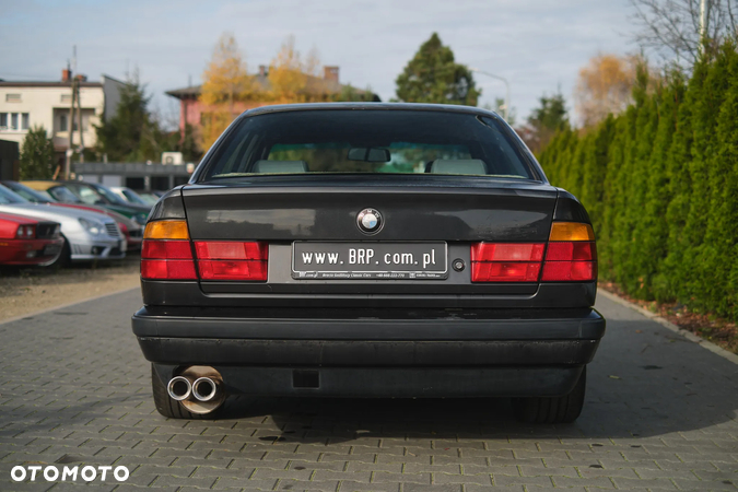 BMW M5 Standard - 10