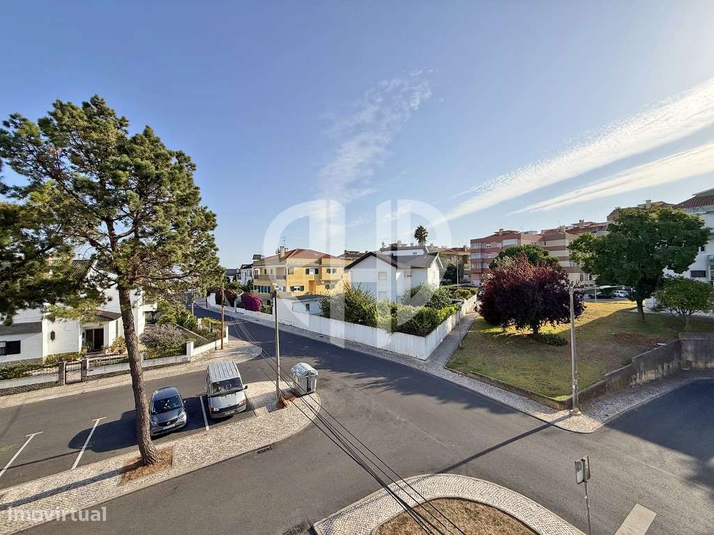 Apartamento T3 com 127 m² | Arrecadação nas Águas Furtadas | Massamá-40
