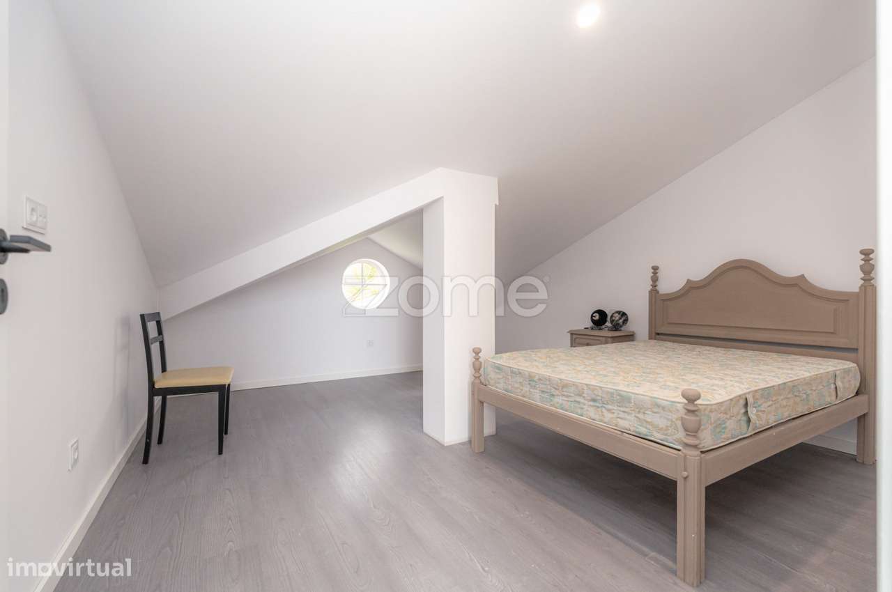 T2 totalmente renovado com terraço e acesso a terreno | Chãs (Semid... - Grande imagem: 4/21