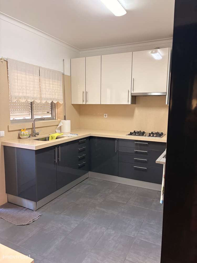 Moradia geminada com garagem Bro Além das Vinhas 595.000€-32